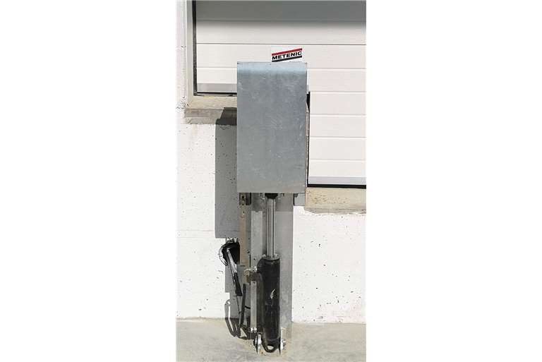 TOPALLS HIDRÀULICS MOLL DE CÀRREGA